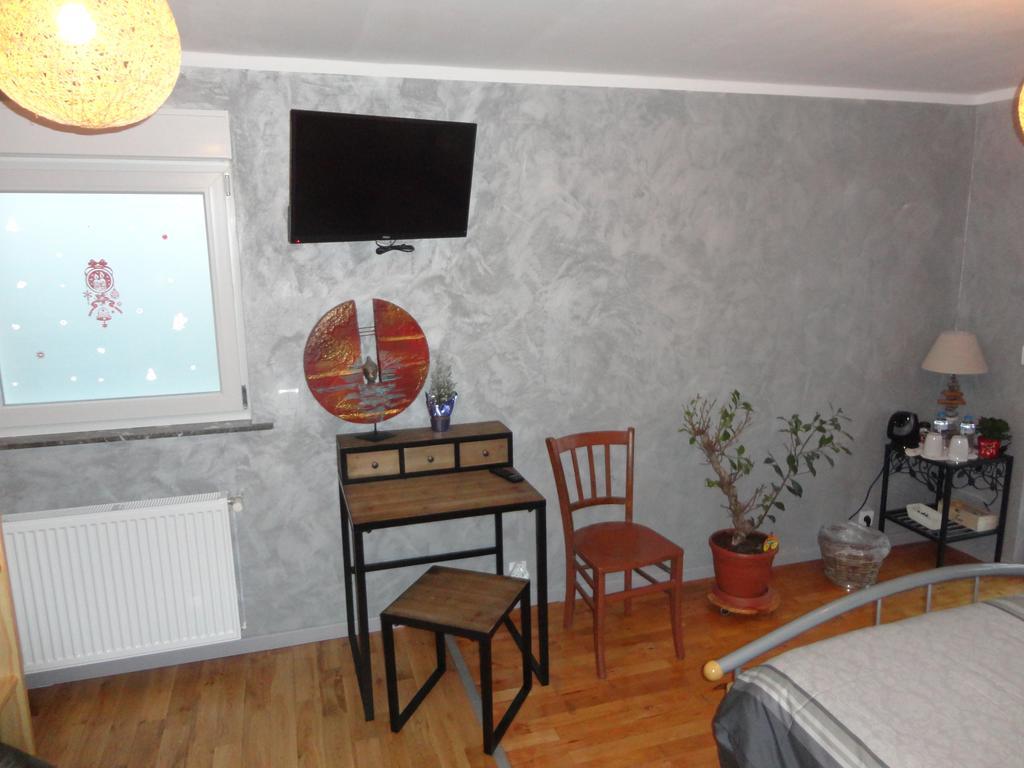 Chez Jpzen Nowicki Freyming-Merlebach Quarto foto